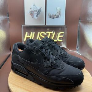 Nike Air Max 90 Essential Triple Black Men’s Sz 11